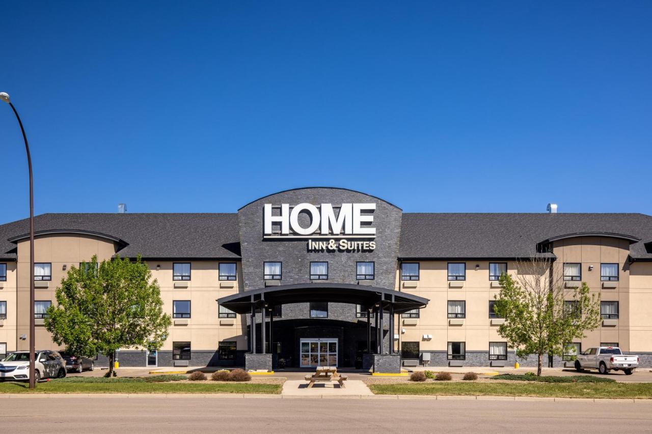 Home Inn & Suites - Swift Current Exteriör bild