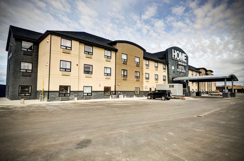 Home Inn & Suites - Swift Current Exteriör bild